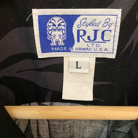 RJC Hawaiian Men’s Shirt Black Beer Bottles sz L - Picture 5 of 6